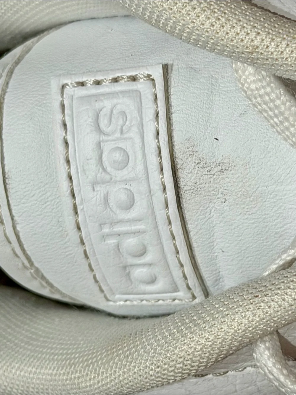 Women’s Adidas Grand Court Leather Tennis Shoes - size 10